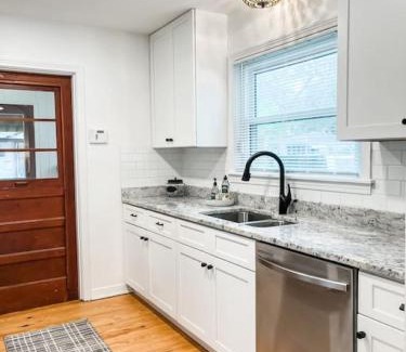 Holly Hill House | Changes In Latitude Pet Friendly Retreat