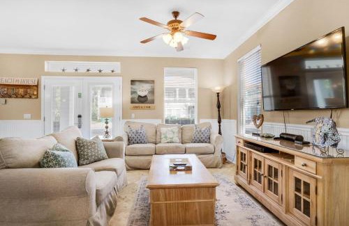 Villages of Crystal Beach House | Changes in Latitude VCB