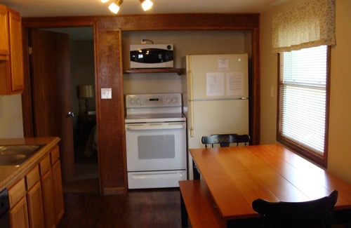 Coldwater Cottage | Channel House- On Pointe Lakefront Resort