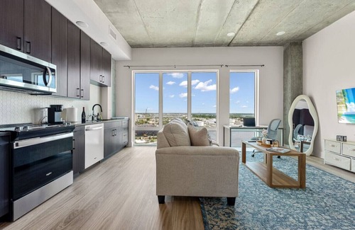Channel District Apartment | Channelside Oasis for Remote Workers! Steps to DT
