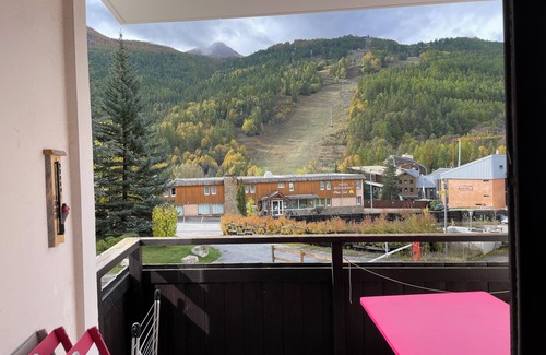 Saint-Chaffrey Apartment | Chantemerle T2, 49m2, south-facing,