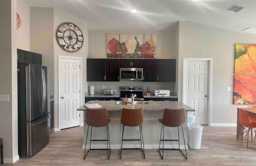 Winter Haven House | Chanti’s Place, Winter Haven. Great Longterm Stay