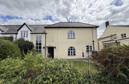 Chard House | Chantry Cottage