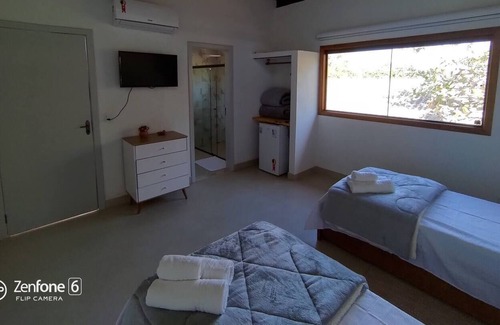 Sao Jorge Apartment | Chapada dos Veadeiros-tronco do Ipê-suíte Branco - 3 Pessoas
