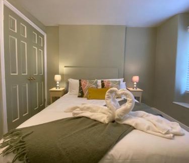 Box House | Chapel Cottage Idylic Village Holiday Home