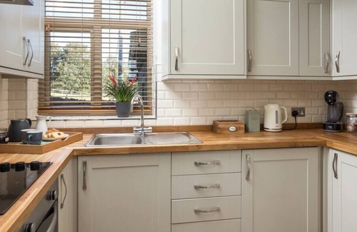 Ogden House | Chapel Cottage - Luxury Country Retreat
