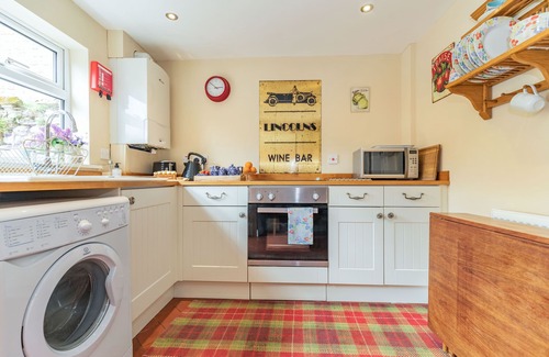 York Cottage | CHAPEL COTTAGE, pet friendly, with open fire in Stillington