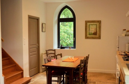 Retz-en-Valois Agglomeration Cottage | Chapel dating from 1810, restored in charming cottage.