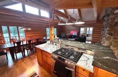 Shingleton House | Chapel Forest Cabin