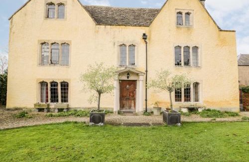 King's Stanley House | Chapel House