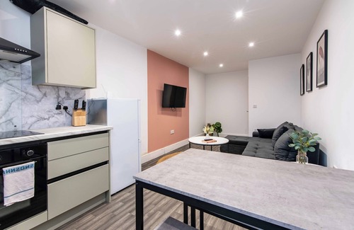 Long Eaton Apartment | Chapel Street Flat 1 - Easy Access to Nottingham & Derby
