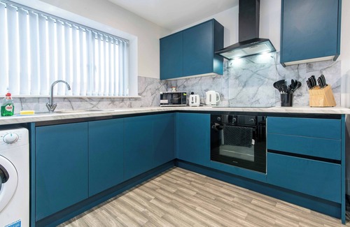 Long Eaton Apartment | Chapel Street Flat 2 - Great for Families & Professionals