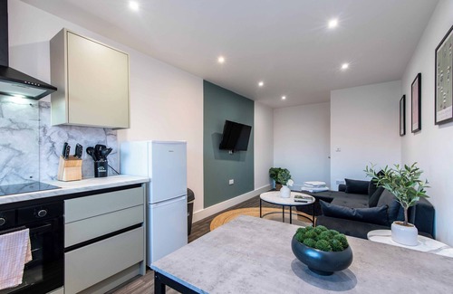 Long Eaton Apartment | Chapel Street Flat 3 - Perfect for Parks & Recreation