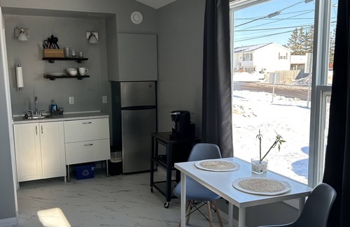 Souris Apartment | Chapel Suites - 2 Queen Suite