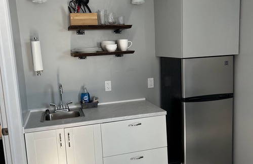Souris Apartment | Chapel Suites - 2 Queen Suite