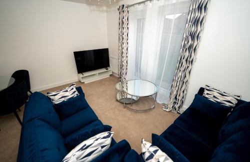 Worksop Apartment | Chapel Waters Sleeps 6 with Private Parking