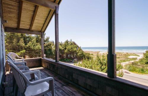 Cannon Beach House | Chapman Cove by AvantStay Gorgeous Beach Bungalow w Sauna