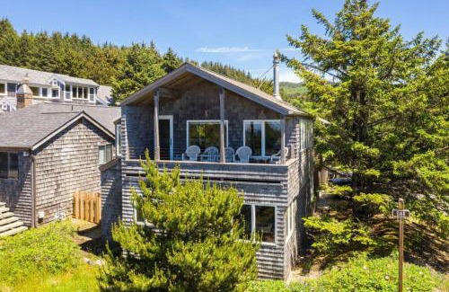 Cannon Beach House | Chapman Cove by AvantStay Gorgeous Beach Bungalow w Sauna