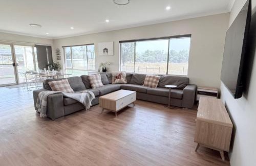 Bovell House | Chapman Hill Estate