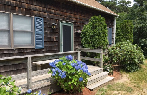 Edgartown Cottage | Chappy relaxation and fun!