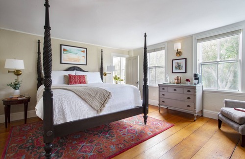 Yarmouth Port Hotel | Chapter House