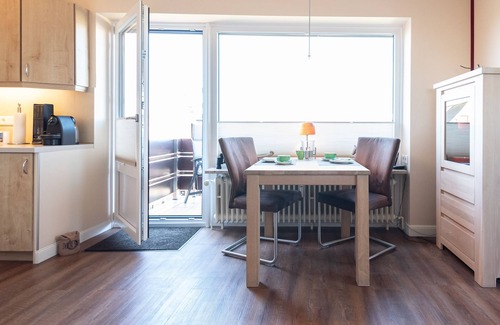 Wenningstedt-Braderup Apartment | Charming 2-room apartment with far-reaching views on approx. 34 m² living space, for 2 persons.