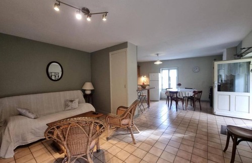 Saint-Didier-sur-Rochefort Cottage | Charming Cottage with Fireplace, Garden & EV Charging - Pet Friendly!