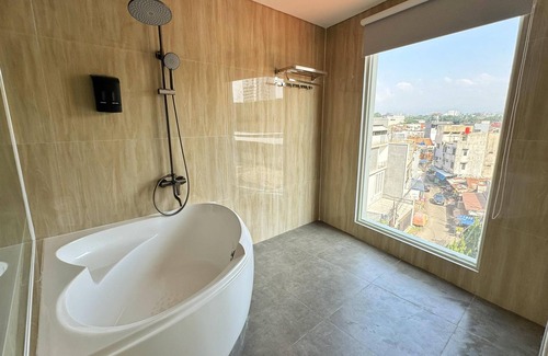 Malabar Hotel | Chara Hotel