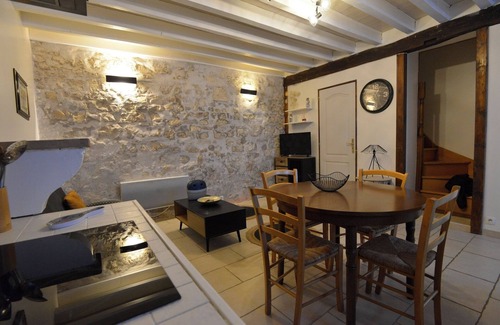 Pouilly-sur-Loire Cottage | Character 300 year old cottage 100 metres from the Loire, sleeps up to 5