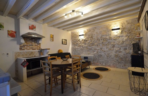 Pouilly-sur-Loire Cottage | Character 300 year old cottage 100 metres from the Loire, sleeps up to 5
