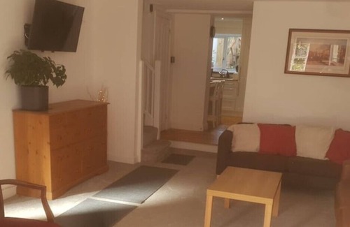 Wick Cottage | Character Cottage Near Bath