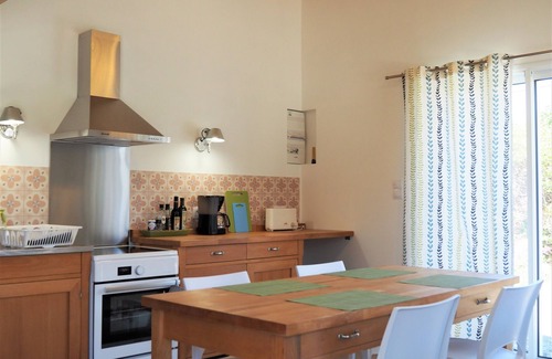 Sene Cottage | Character cottage, view of the Gulf of Morbihan, beach 150m, Vannes 10mn