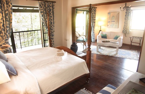 Agia Anna Villa | Character home luxury rooms central location great value
