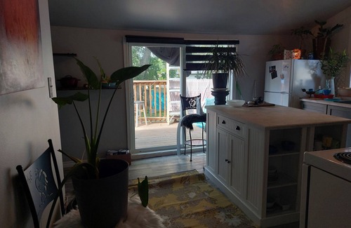Wetaskiwin House | Character home with 1 bedroom for short term rental.