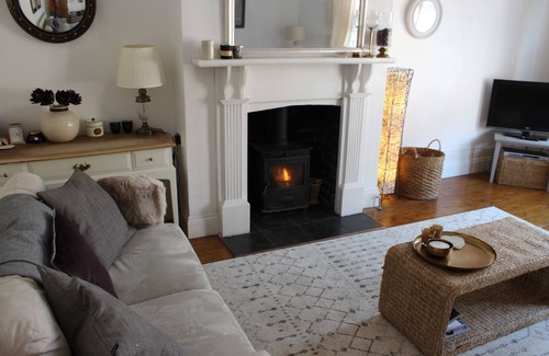 Portland Cottage | Character spacious cottage close to Chesil beach