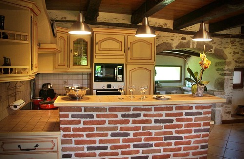 Boisset House | CHARACTER STONE COTTAGE WITH GARDEN AND PING PONG TABLE CANTAL AUVERGNE