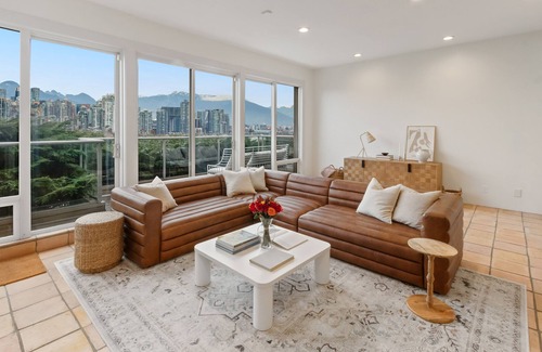 Fairview House | Character view private house with rooftop patio