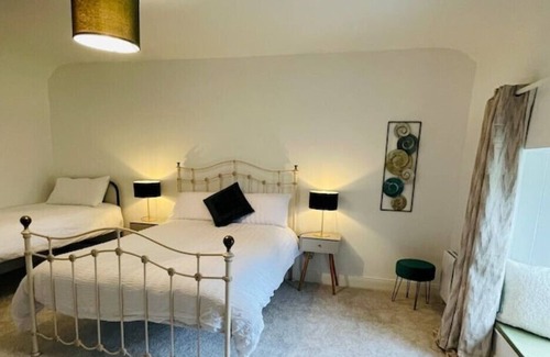Ballycumber Other | Characterful and contemporary 5 bedroom farmhouse