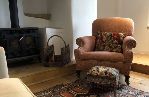 Slad Cottage | Characterful, cosy cottage with far reaching views along the Slad Valley