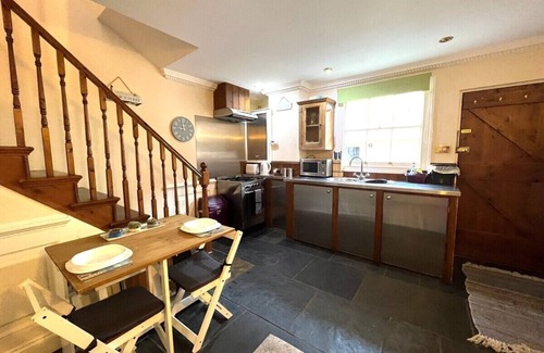 Manningtree House | Characterful & cosy cottage in central Manningtree