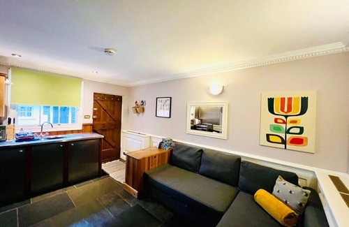 Manningtree House | Characterful & cosy cottage in central Manningtree