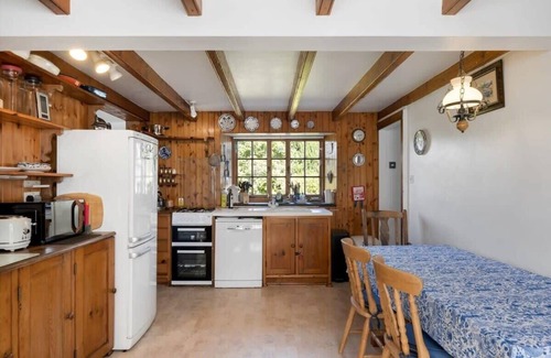 Mabe House | Characterful Cottage in Penryn, Private Parking