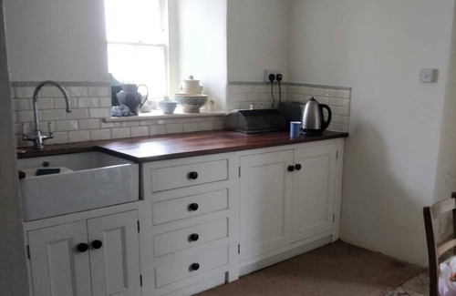 St Just House | Characterful historic townhouse with sunny courtyard, walking distance to coast.