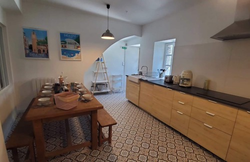 Le Poet-Laval House | Characteristic stone house