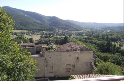 Le Poet-Laval House | Characteristic stone house