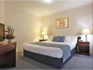 Singleton Hotel | Charbonnier Motor Inn