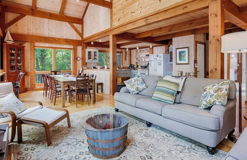 Canandaigua House | Chardonnay Chalet: Dreamy Adirondack Style Chalet in Wine Country!