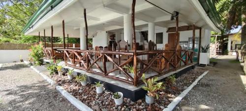 Cangmalalag Apartment | Chariss Vacation House
