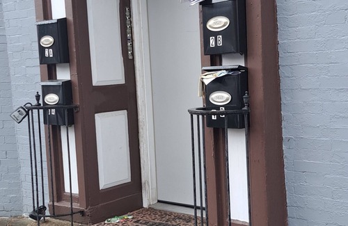 Downtown Baltimore Apartment | Charle's Village Cozy Studio,