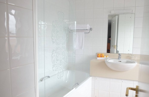 Armagh Hotel | Charlemont Arms Hotel